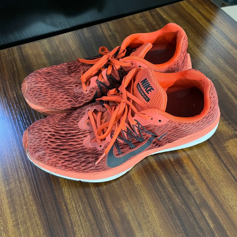 Nike Zoom Winflo 5 Mens 10.5 AA7406-600 Running Sneaker Crimson Athletic Gym Run